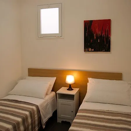 Apartment Mareinsicilia: Del Melo Marina di Ragusa