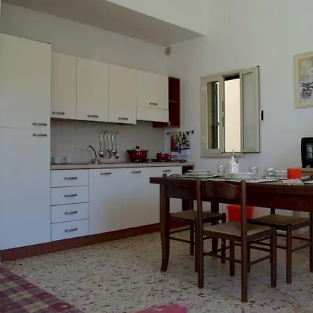 Apartament Mareinsicilia: Del Melo Marina di Ragusa