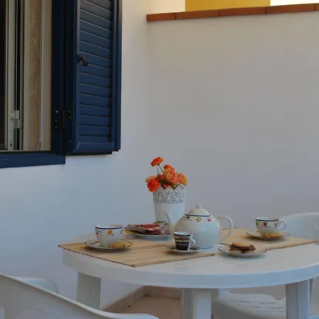 Apartament Mareinsicilia: Del Melo Marina di Ragusa