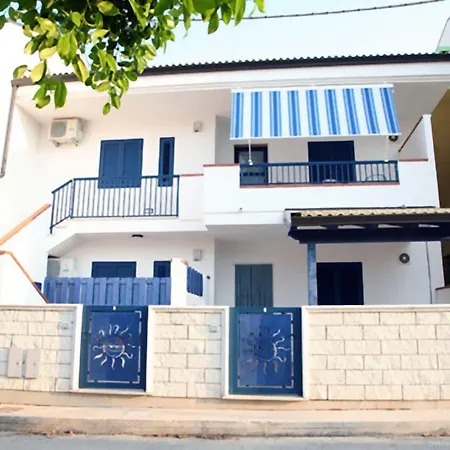 Apartament Mareinsicilia: Del Melo *