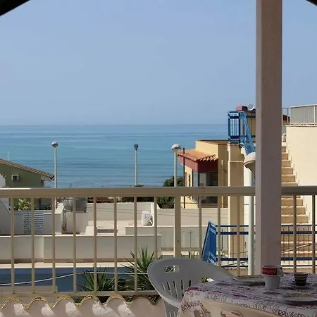 Apartament Mareinsicilia: Del Melo Marina di Ragusa