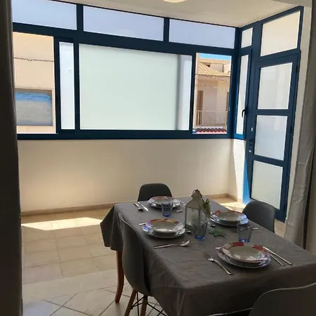 Apartament Mareinsicilia: Del Melo Marina di Ragusa