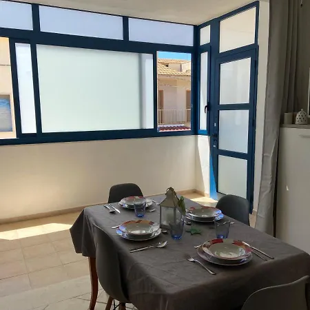 Apartament Mareinsicilia: Del Melo Marina di Ragusa